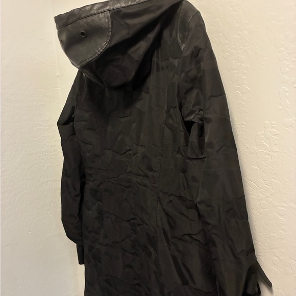 Blanc Noir Camo-Print Hooded Anorak Jacket - Picture 11 of 13